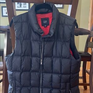 GAP Black Quilted Puffer Vest